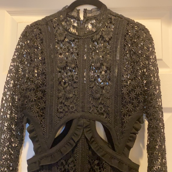 Beautiful self -portrait dress - Picture 6 of 12